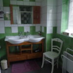 Salle de bains chambre verte